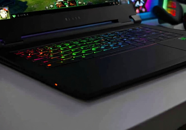 Best Razer Gaming Laptops [cy]: Complete Reviews & Comparison - OfzenAndComputing